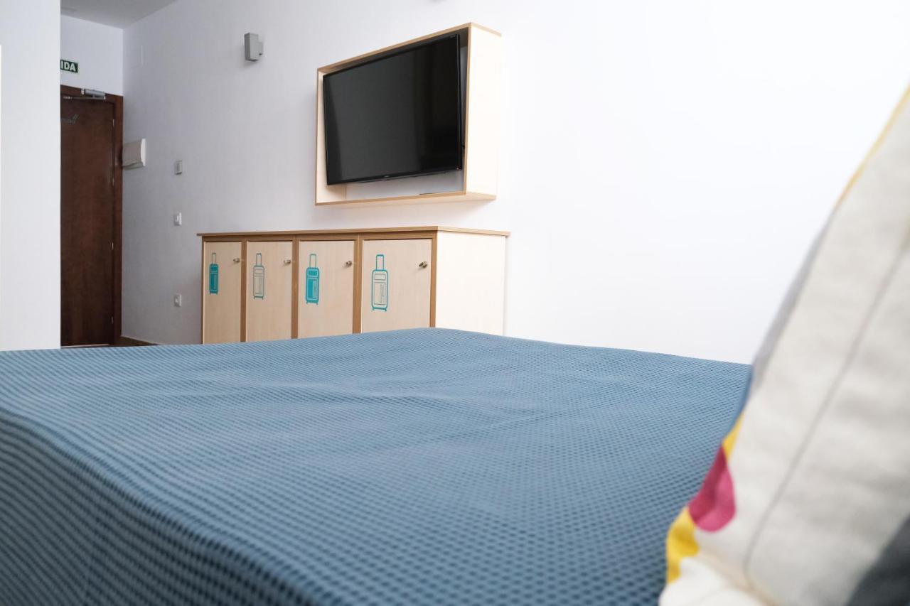 Take Surf Hostel Conil Conil De La Frontera Εξωτερικό φωτογραφία