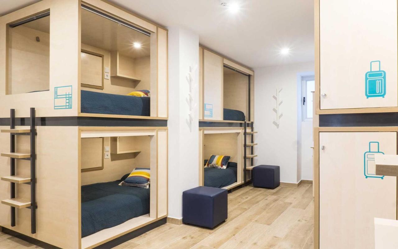 Take Surf Hostel Conil Conil De La Frontera Εξωτερικό φωτογραφία