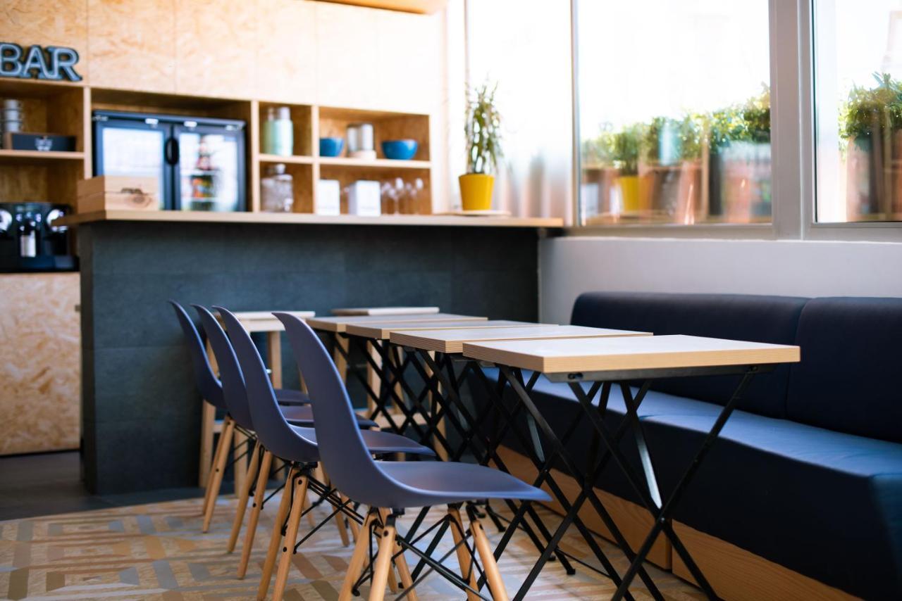 Take Surf Hostel Conil Conil De La Frontera Εξωτερικό φωτογραφία