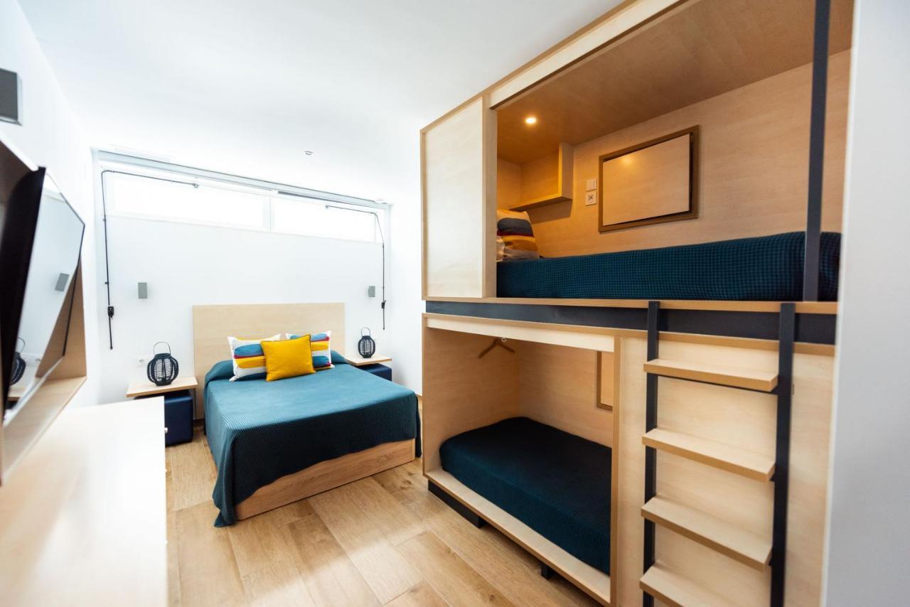 Take Surf Hostel Conil Conil De La Frontera Εξωτερικό φωτογραφία