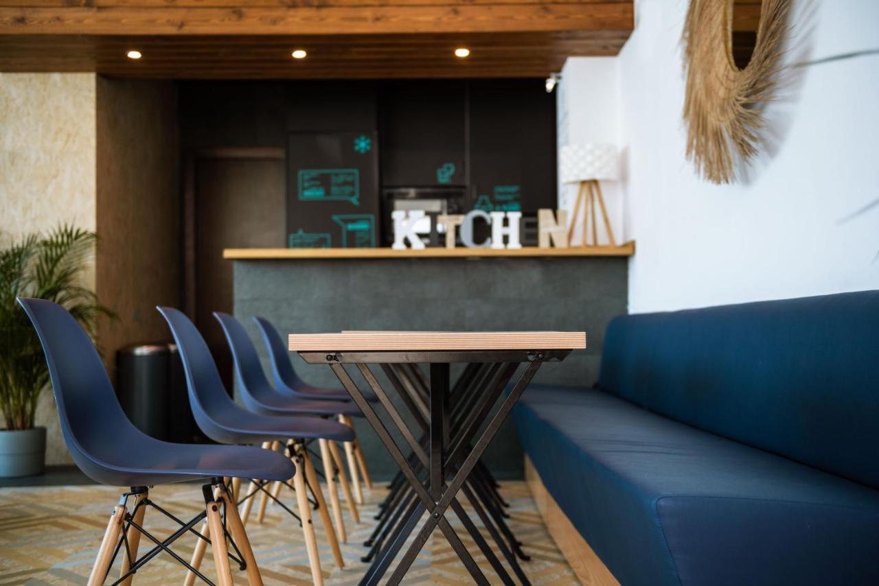 Take Surf Hostel Conil Conil De La Frontera Εξωτερικό φωτογραφία