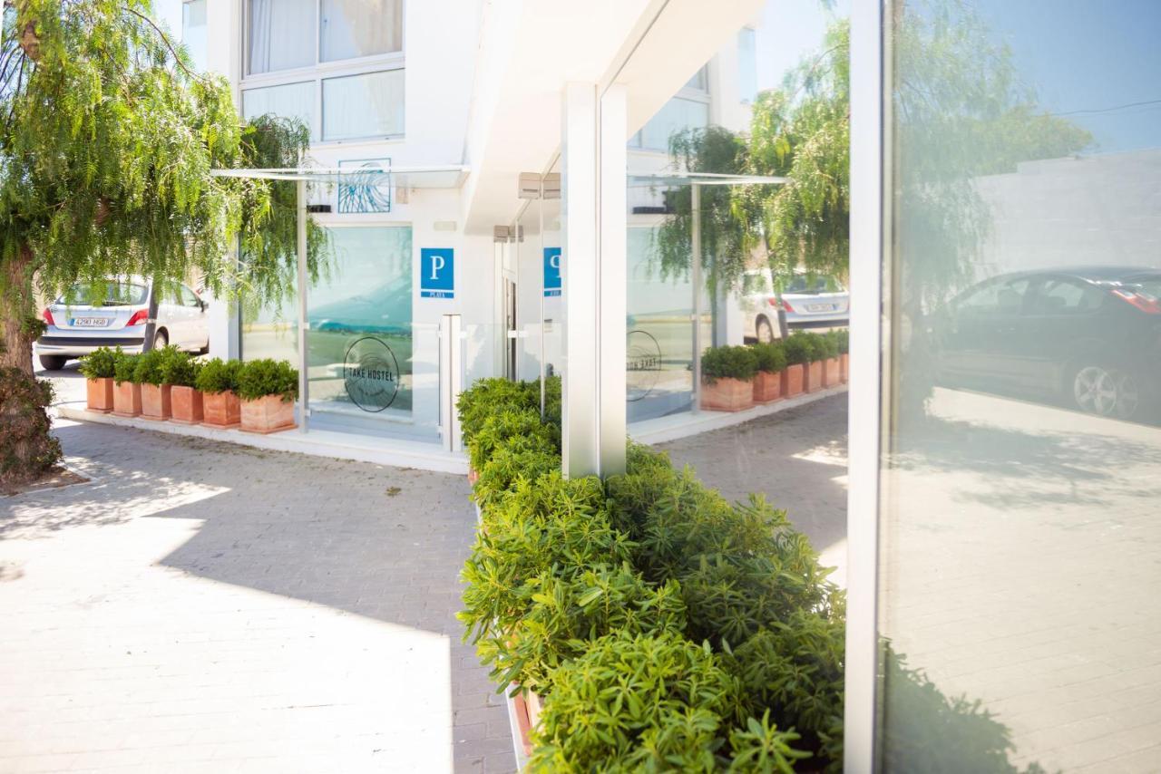 Take Surf Hostel Conil Conil De La Frontera Εξωτερικό φωτογραφία