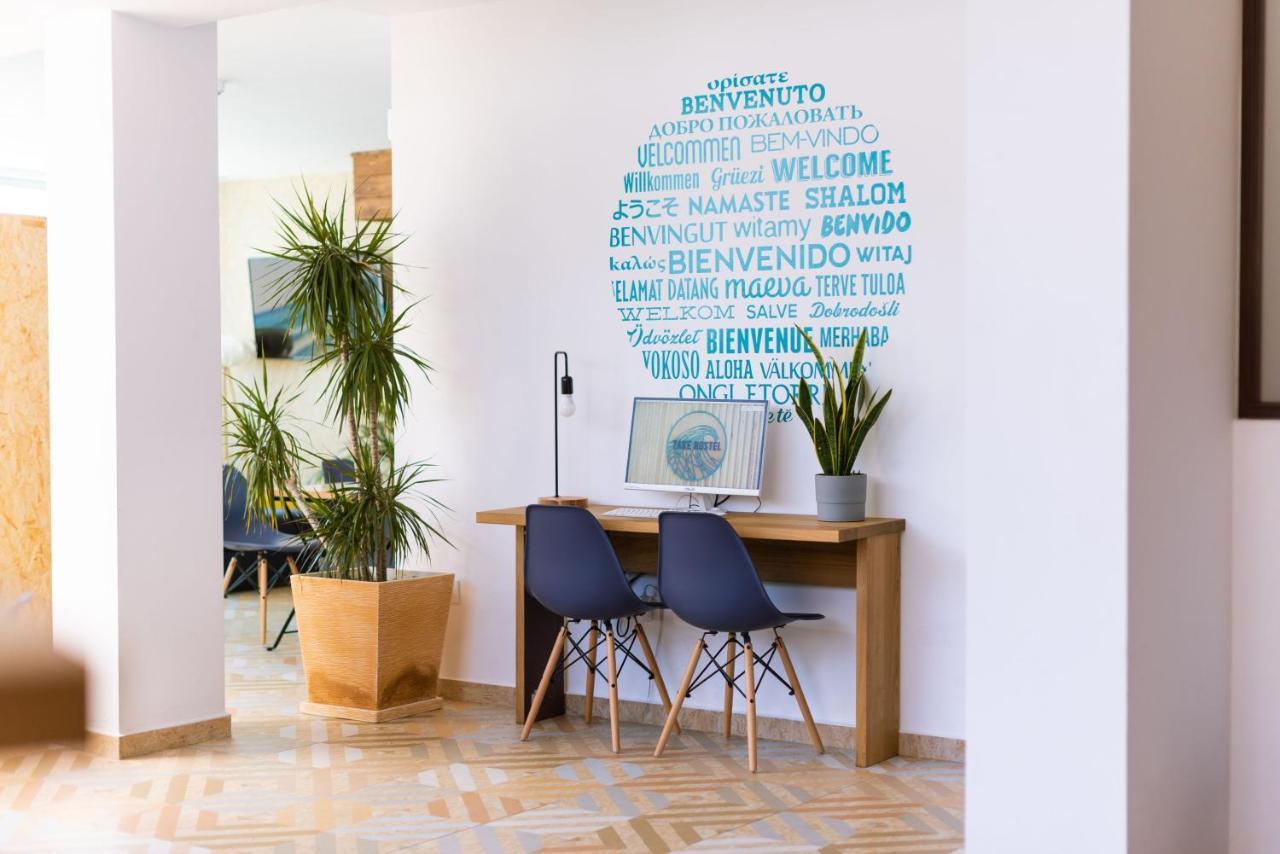 Take Surf Hostel Conil Conil De La Frontera Εξωτερικό φωτογραφία